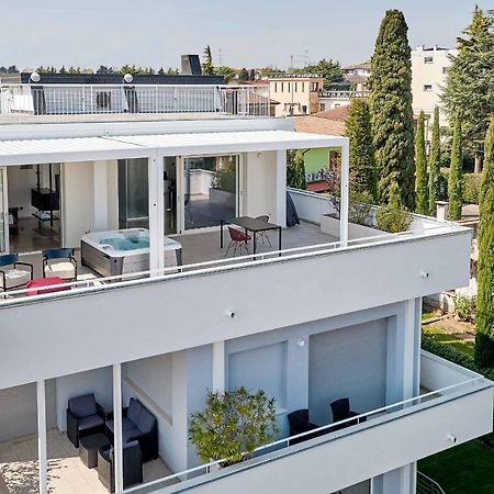 Luxury Suite La Finestra Sul Lago Peschiera del Garda Exteriér fotografie